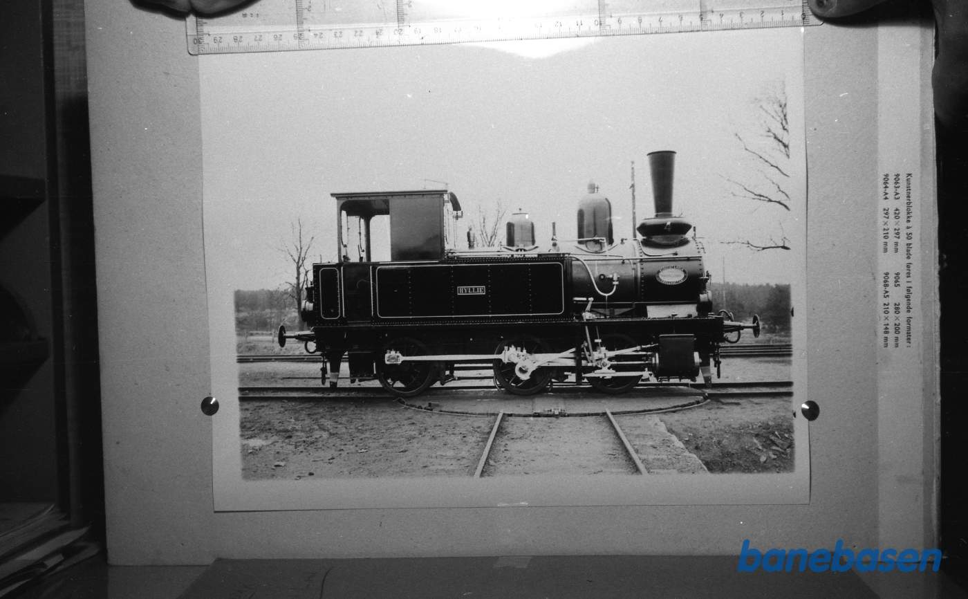 Foto. Svenske lokomotiver og vogne