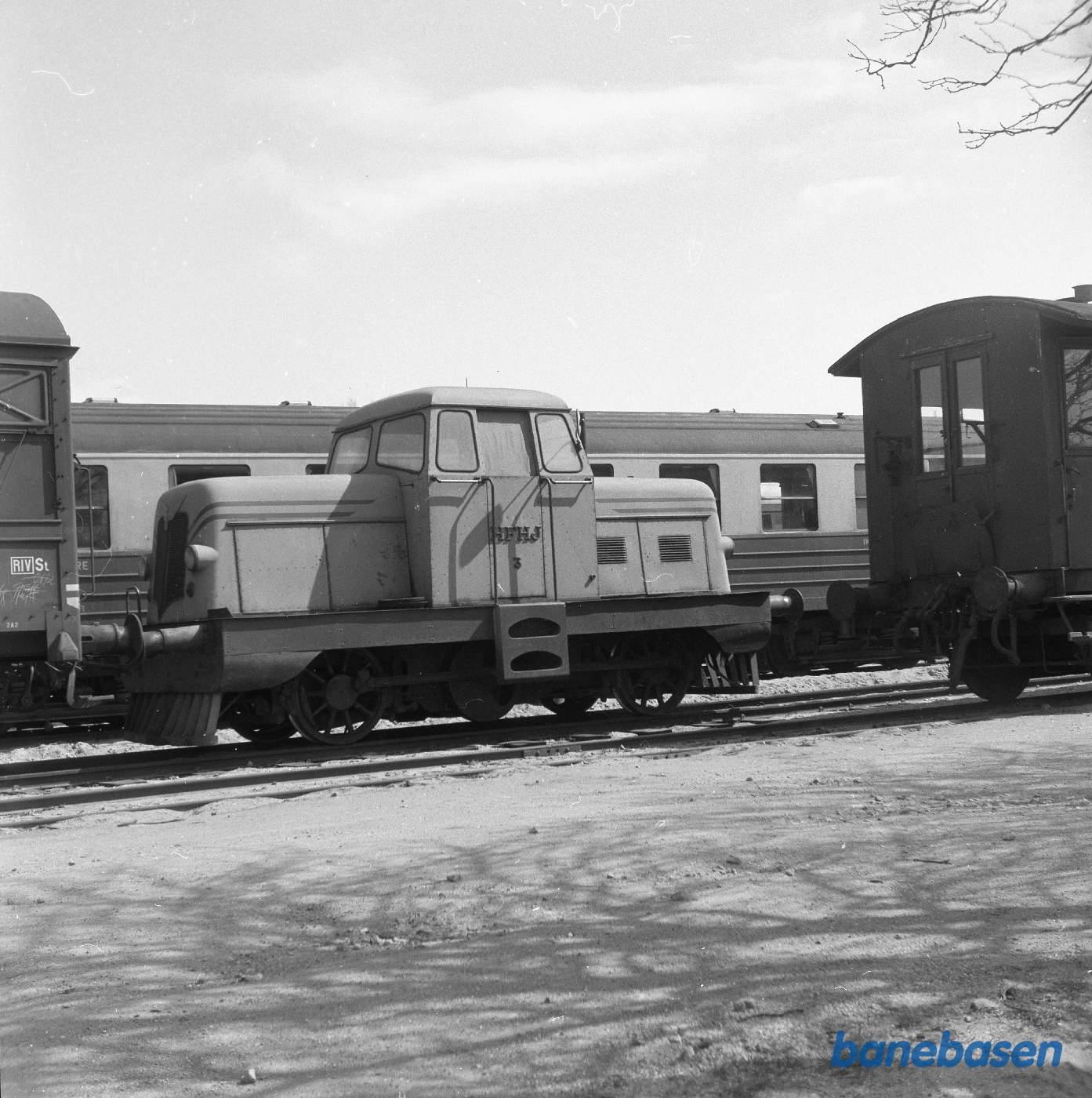 Hundested station med HFHJ T 3