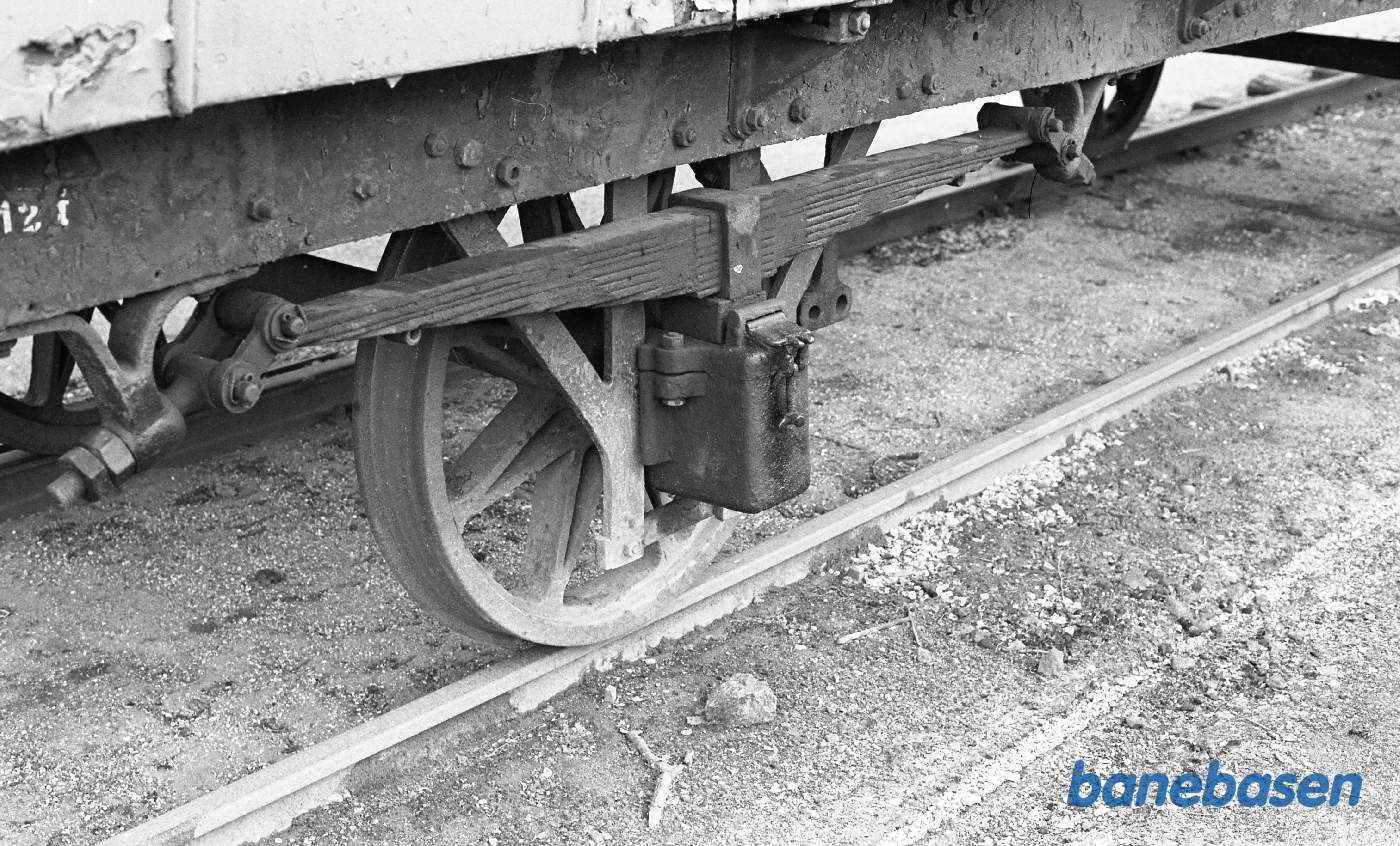 Rungsted station. Gl SFJ kupevogn. Hjul Rungsted station. Gl SFJ kupevogn. Hjul