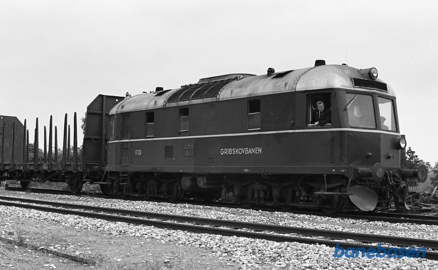 Hillerød station. GDS L 1. med godstog