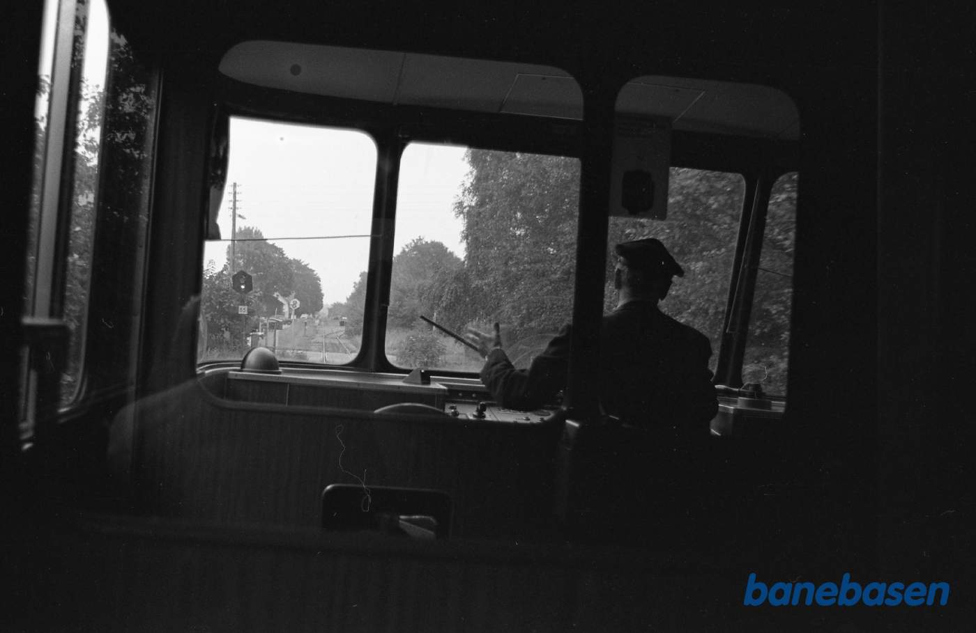 Firhøj station. Foto fra Y togs front