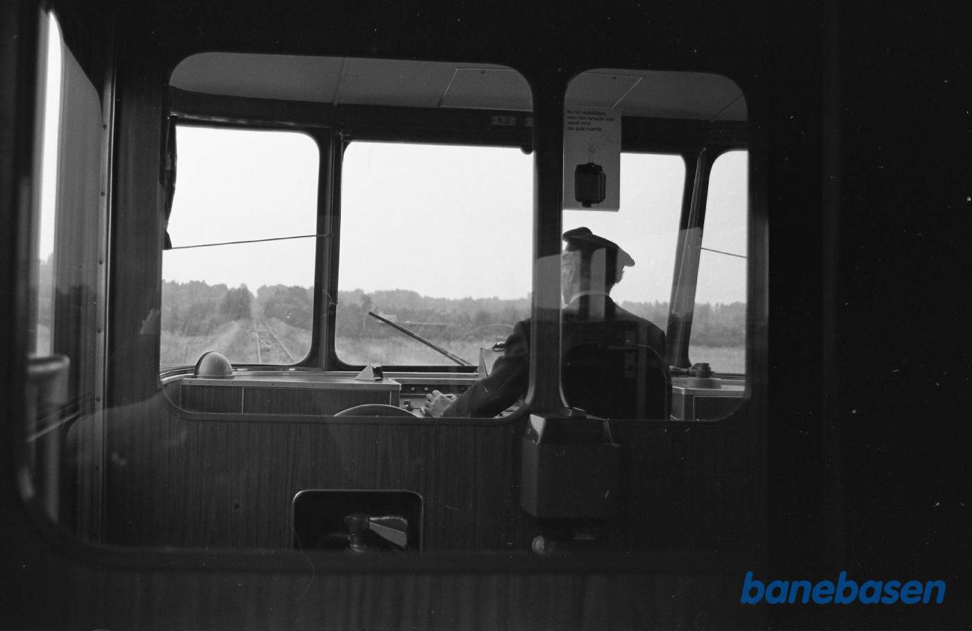 Firhøj station. Foto fra Y togs front