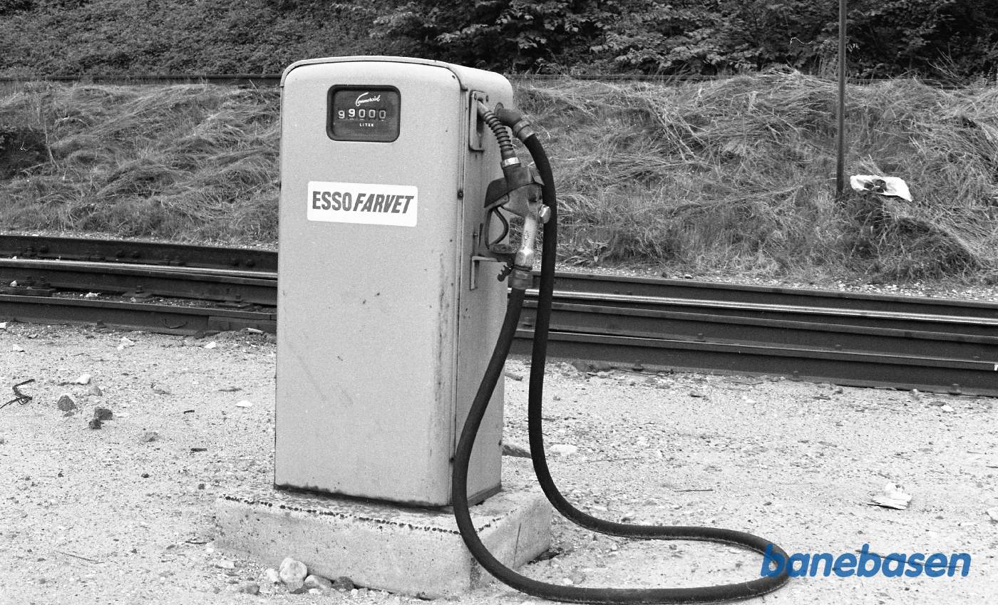 Hillerød station med Benzinstander