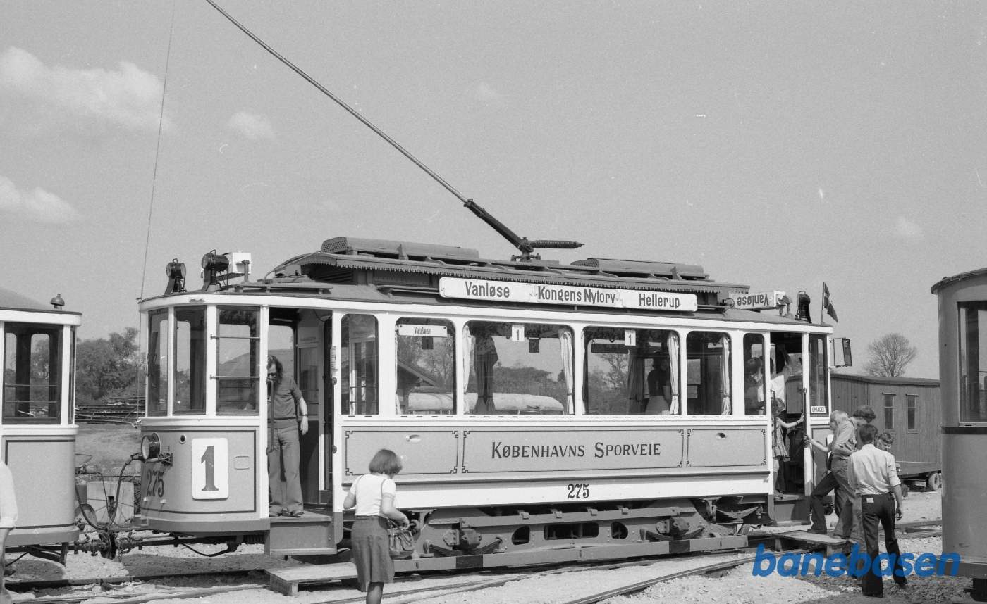 Skjoldenæsholm. Linie 1 motorvogn