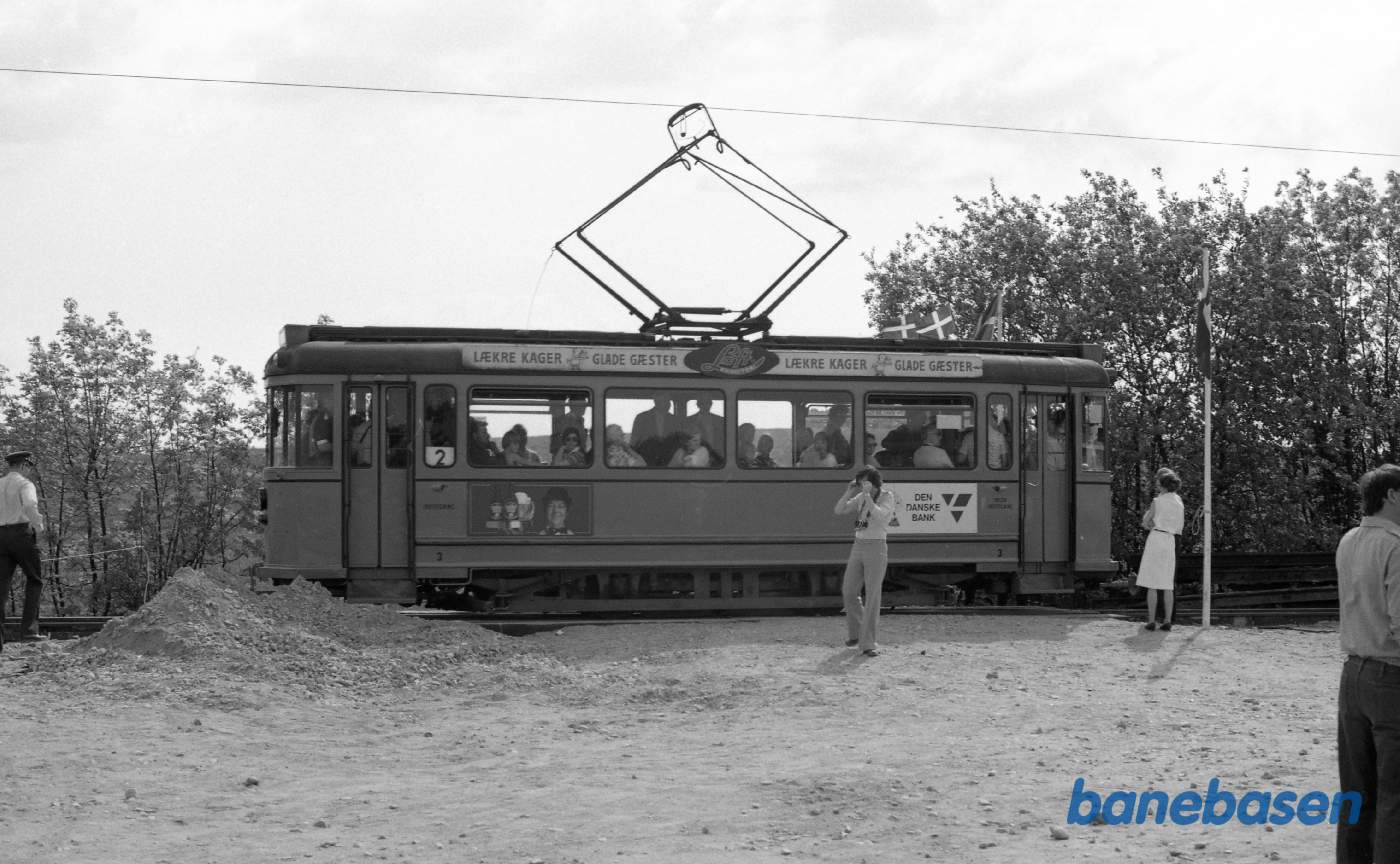 Skjoldenæsholm. Sporvogn linje 2 fra Aarhus sporveje Skjoldenæsholm. Sporvogn linje 2 fra Aarhus sporveje