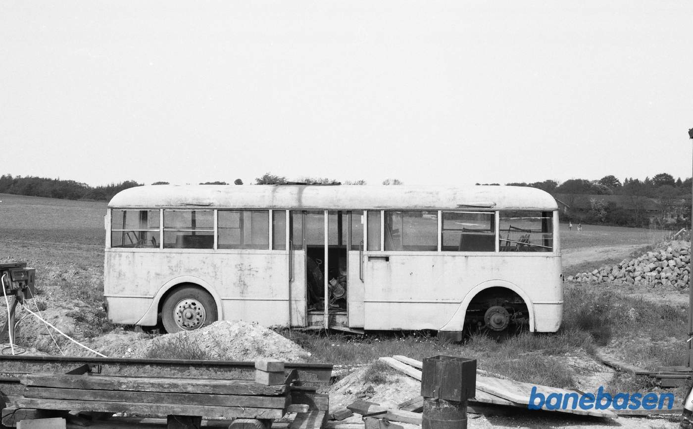 Skjoldenæsholm. Bivogn til troljevogn Skjoldenæsholm. Bivogn til troljevogn