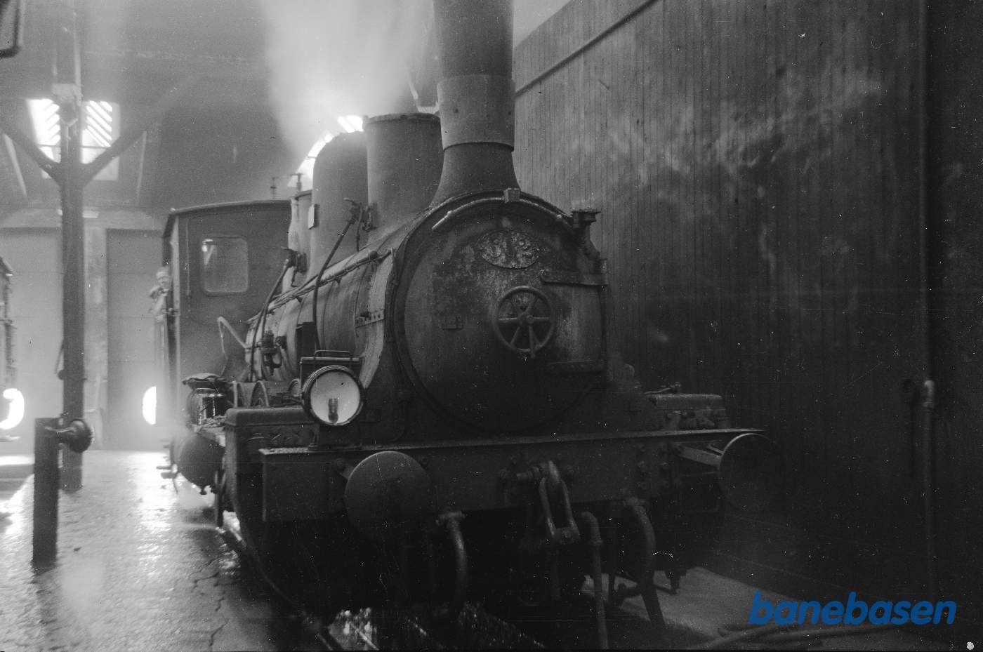 København GB. Remisen med G 602varmemaskine