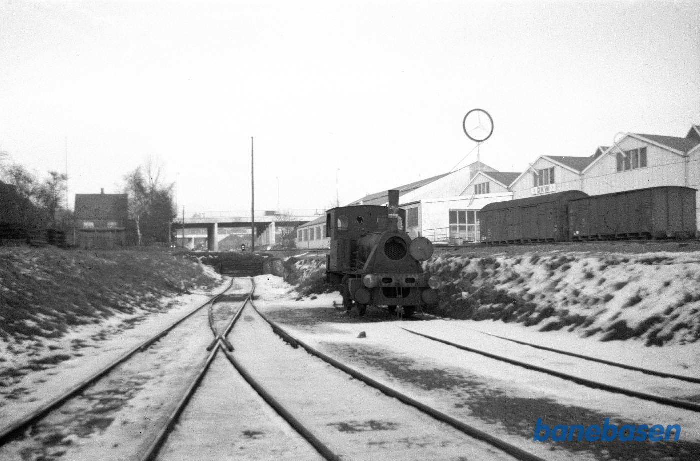 Hillerød station med LJ 23