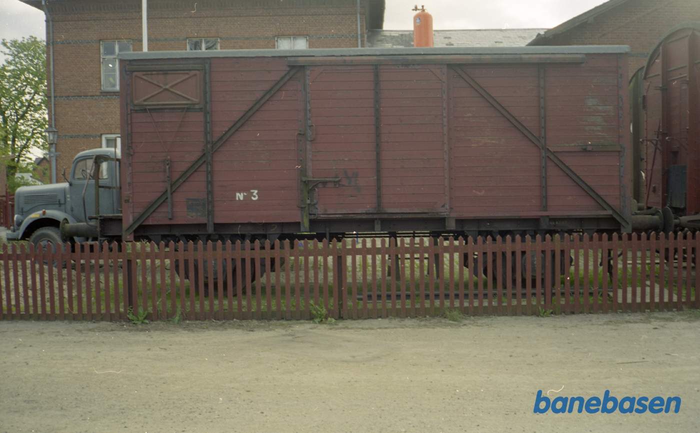 Godsvogn tidligere DSB HJ på Græsted station