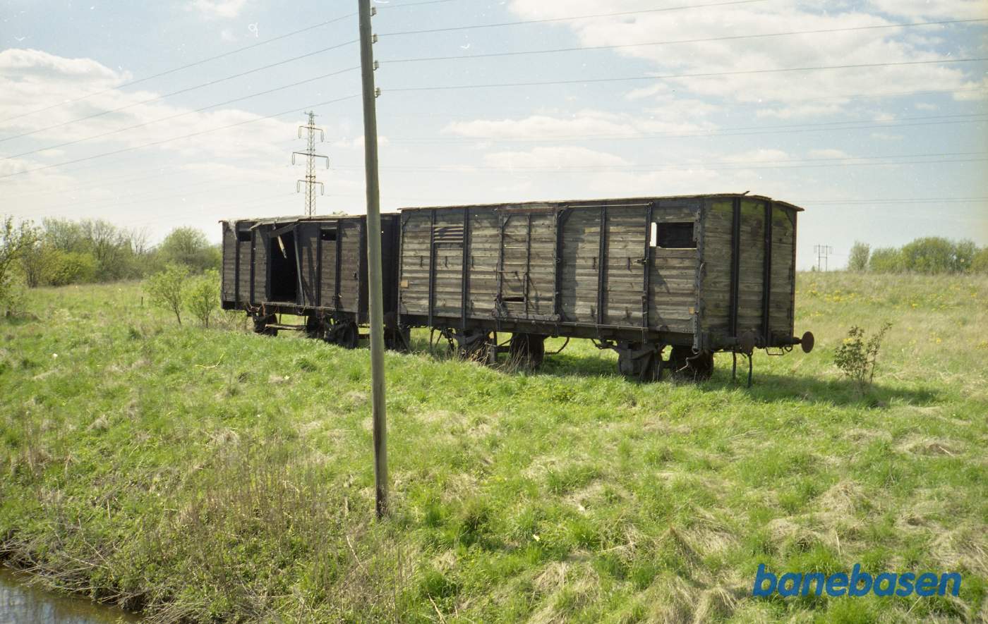 2 GDS godsvogne hensat ved Borupgaards trinbræt på HFHJ