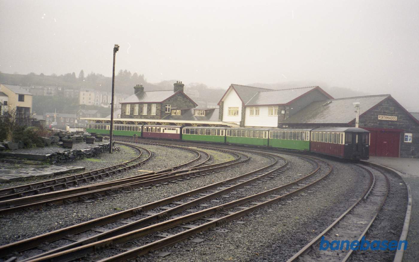 Smalsporede personvogne