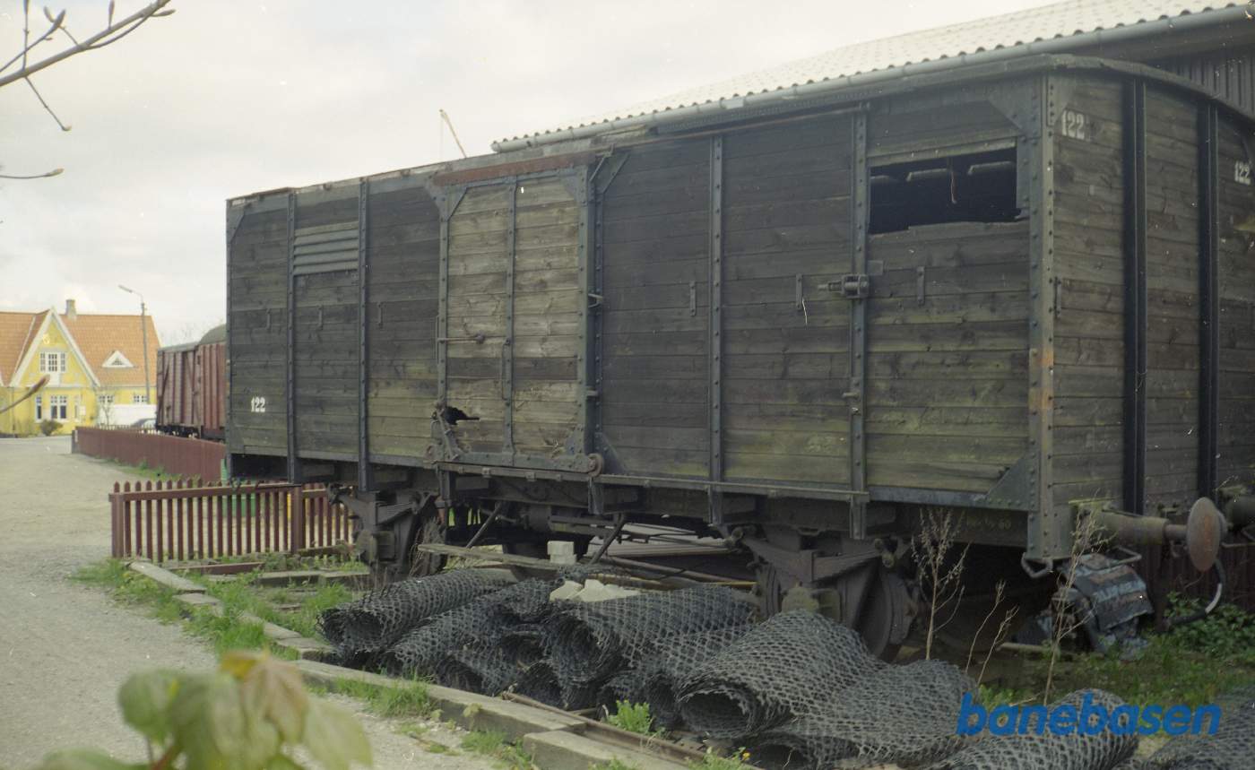 Godsvogn GDS Qc 122 på Græsted station Godsvogn GDS Qc 122 på Græsted station