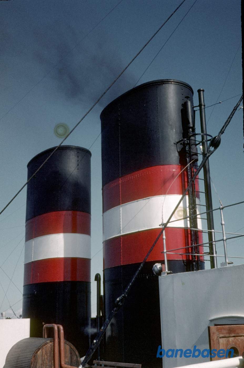 Skorstenene på D/F Danmark