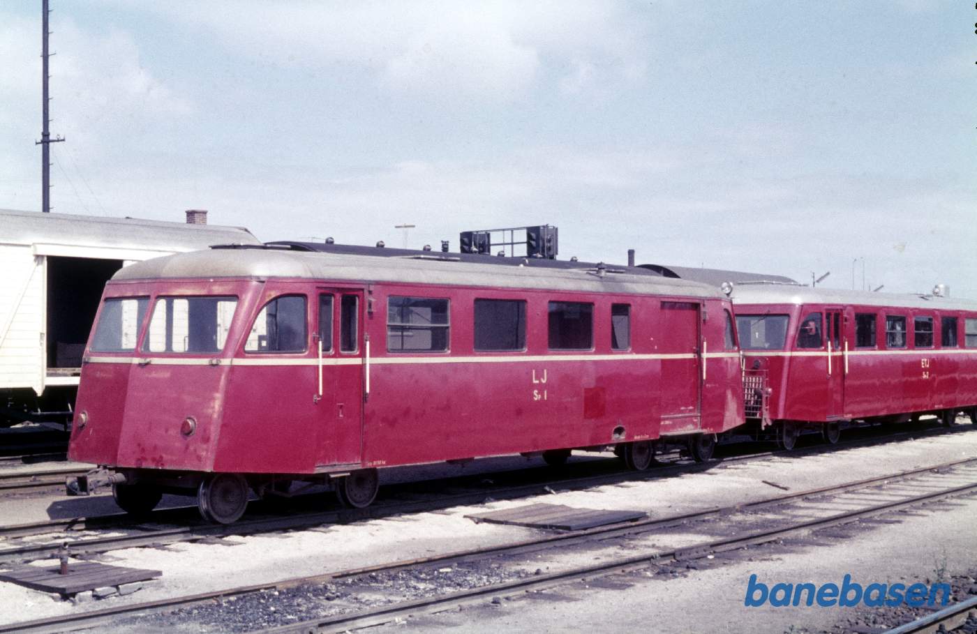 Skinnebustog serie 1