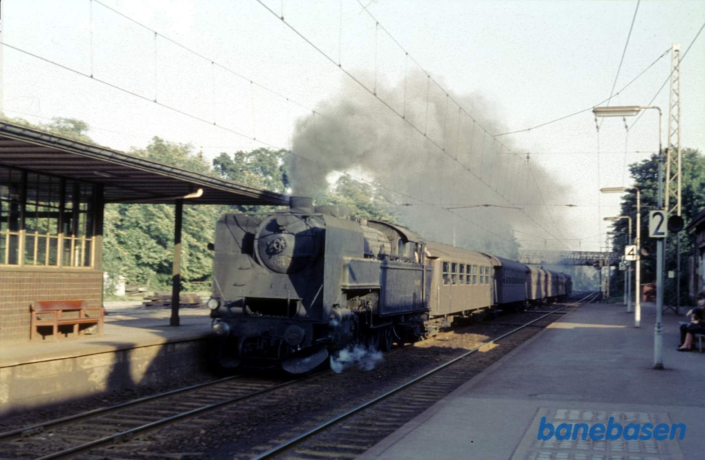 Persontog mod Hillerød under gennemkørsel