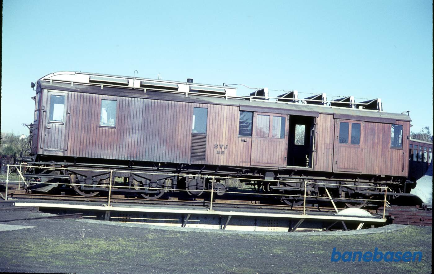 Diesellokomotivet på drejeskiven