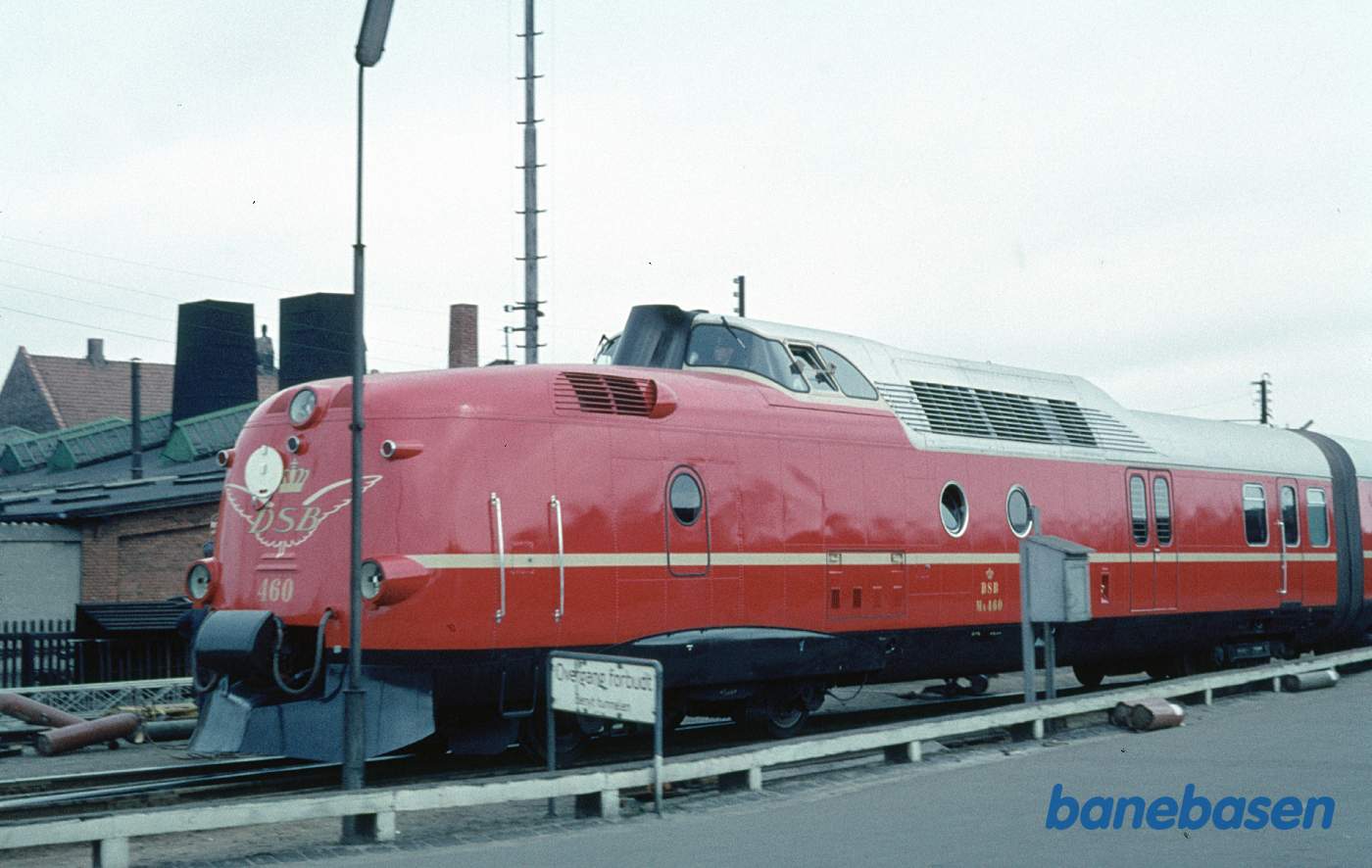 MA-lyntog ankommer fra fabrikken i Vesttyskland