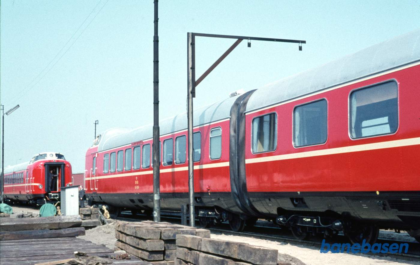 MA-lyntog ankommer fra fabrikken i Vesttyskland