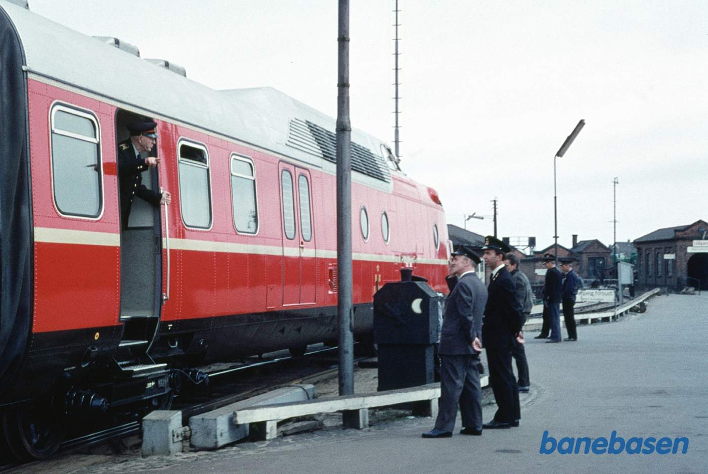MA-lyntog ankommer fra fabrikken i Vesttyskland