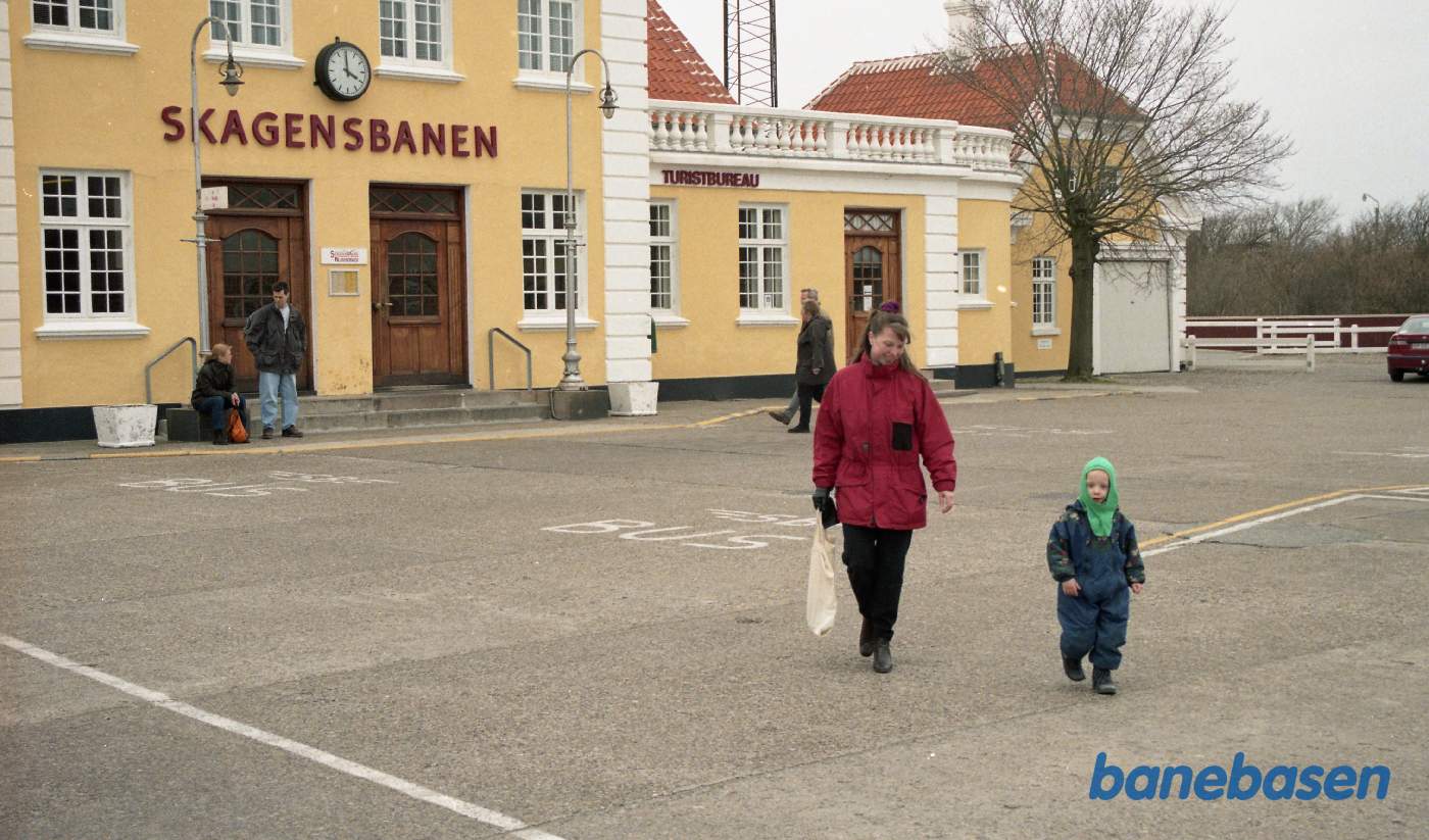 Pladsen foran Skagen station