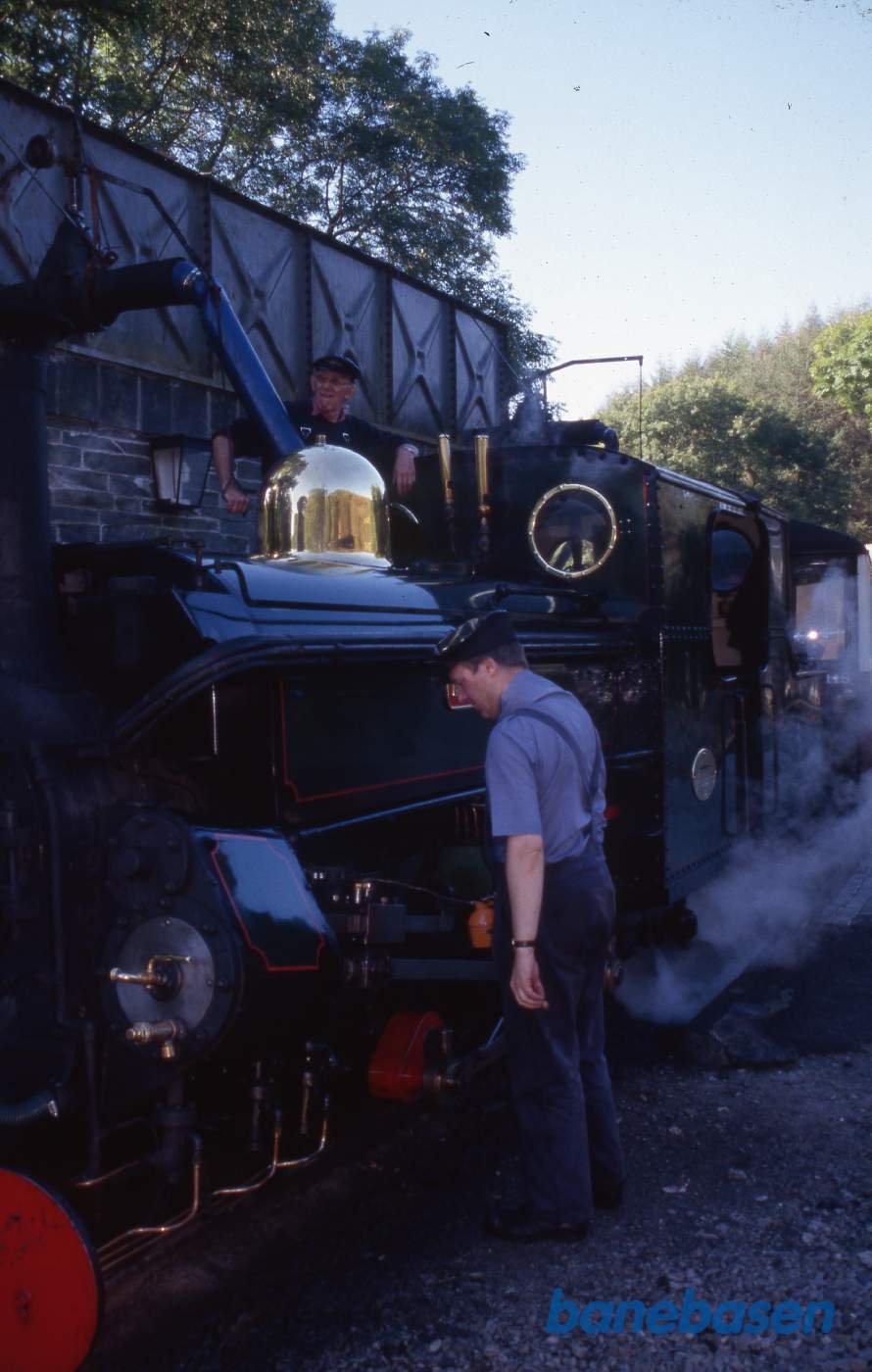 Damplokomotivet får vand på