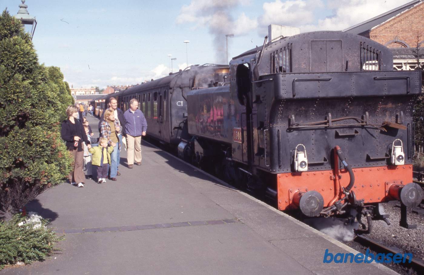 Persontoget holder klar til næste tur