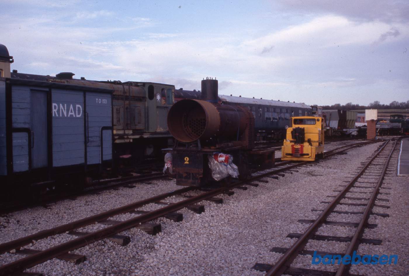 Kedlen til et andet medlems damplokomotiv udenfor værkstedet