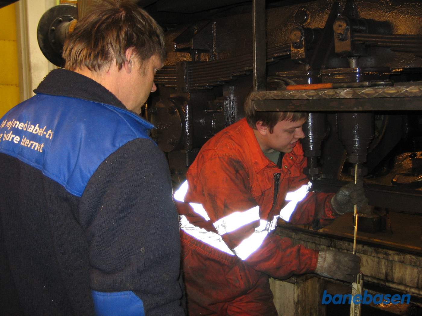 Justering af fjedre og kontrol af højden