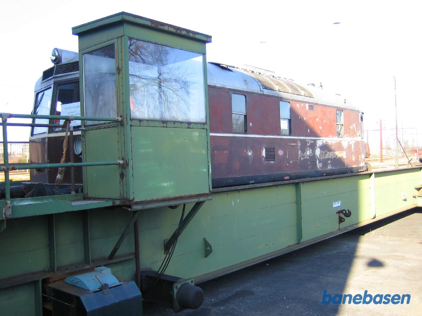 Det færdige lokomotiv på den udvendige skydebro Det færdige lokomotiv på den udvendige skydebro