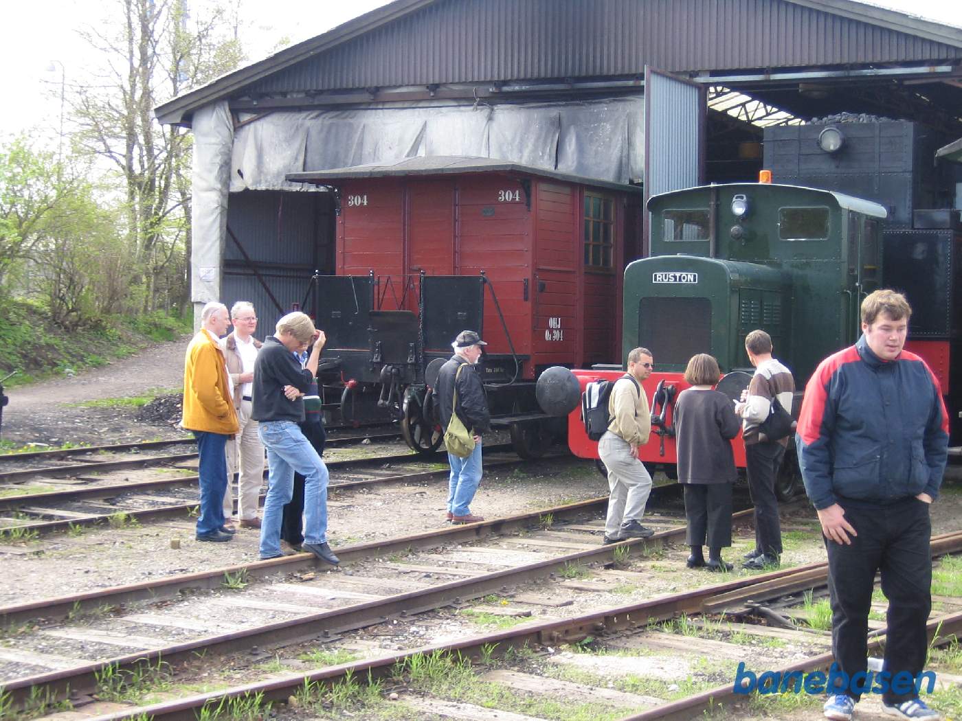 Et vue ud over området foran remiserne