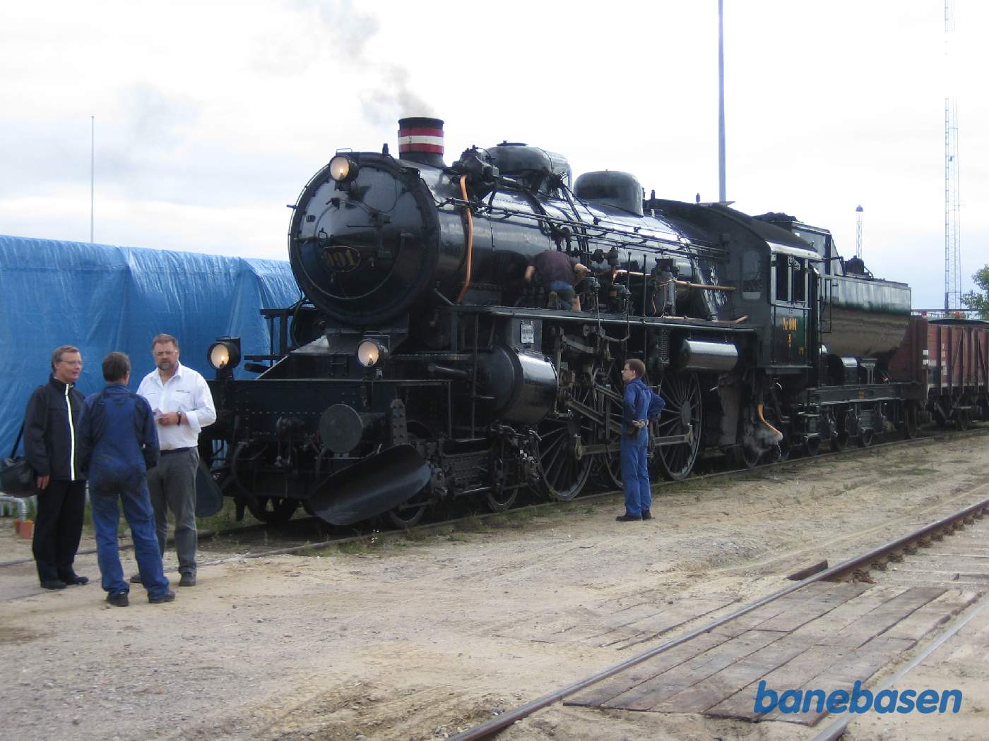 Den store E-maskine klargøres