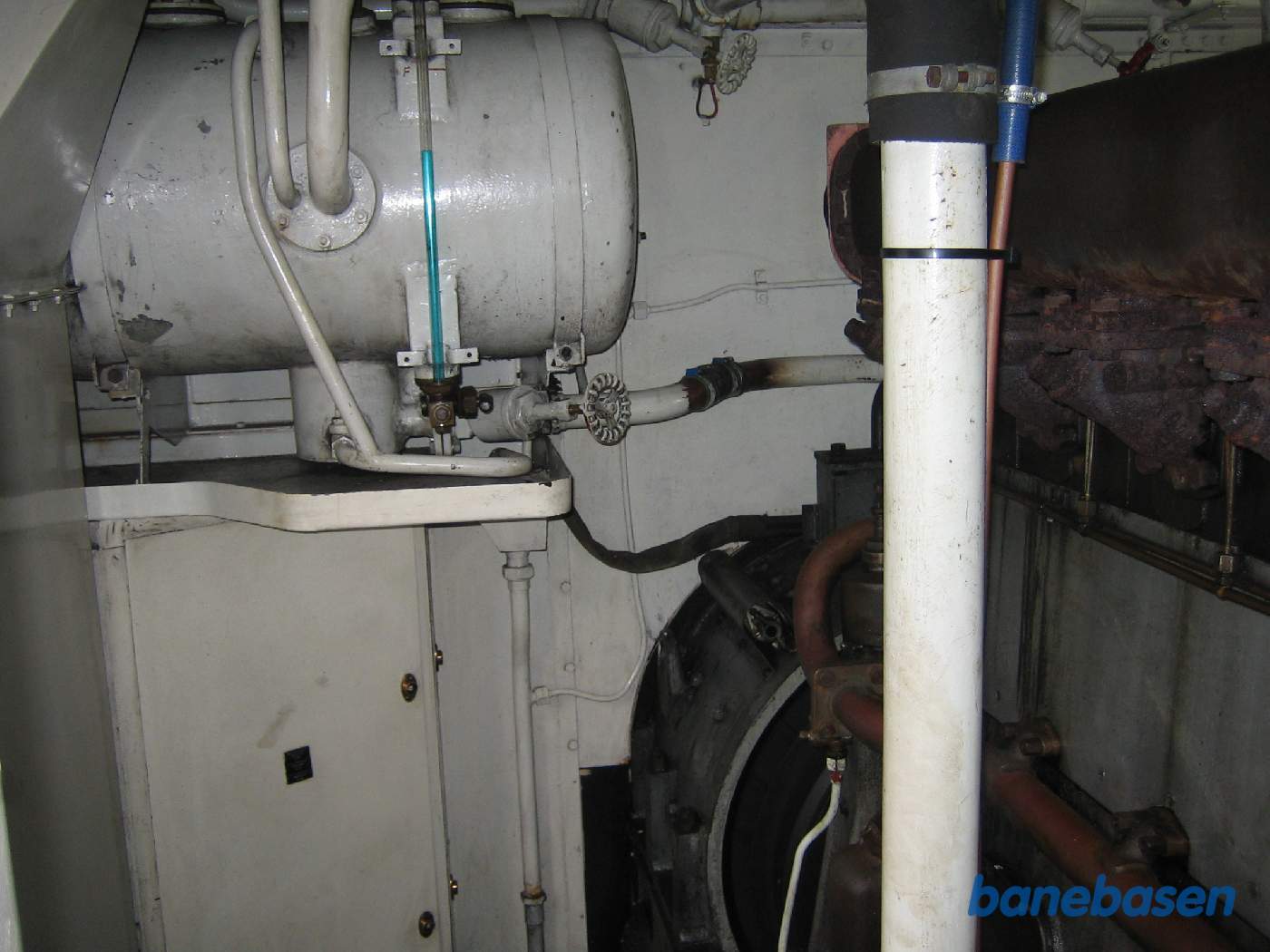 Ekspandsionsbeholderen for kølevand i M 3 Ekspandsionsbeholderen for kølevand i M 3