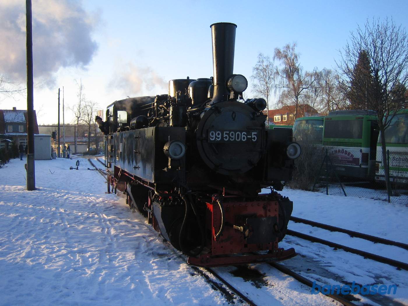 Lokomotivet omløber vognene