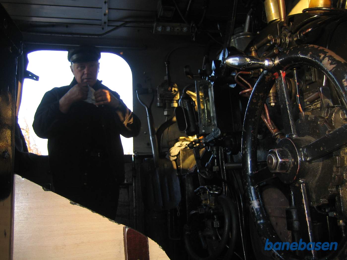 Lokomotivføreren i førerhuset