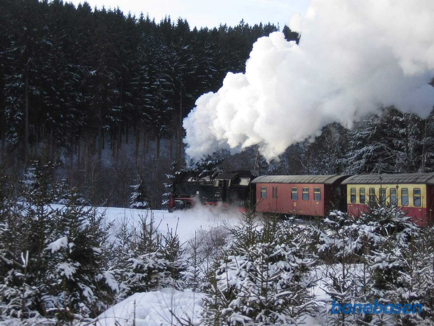 Persontog til Brocken et sted på strækningen mellem Steinerne Renne og Drei Annen Hohne