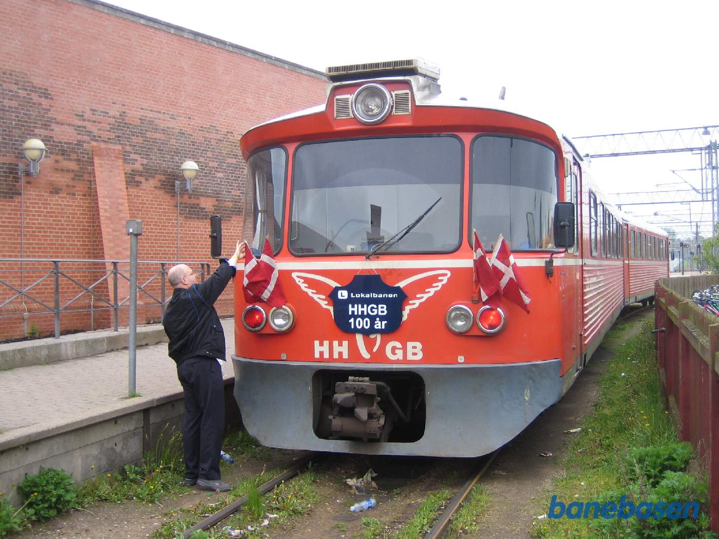Der sættes flag på Y-toget Der sættes flag på Y-toget