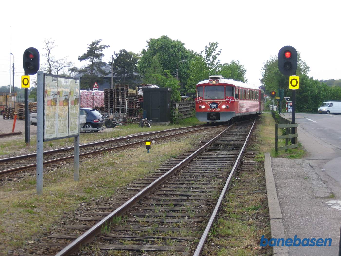 Y-tog på vej ind i retning mod Grønnehave