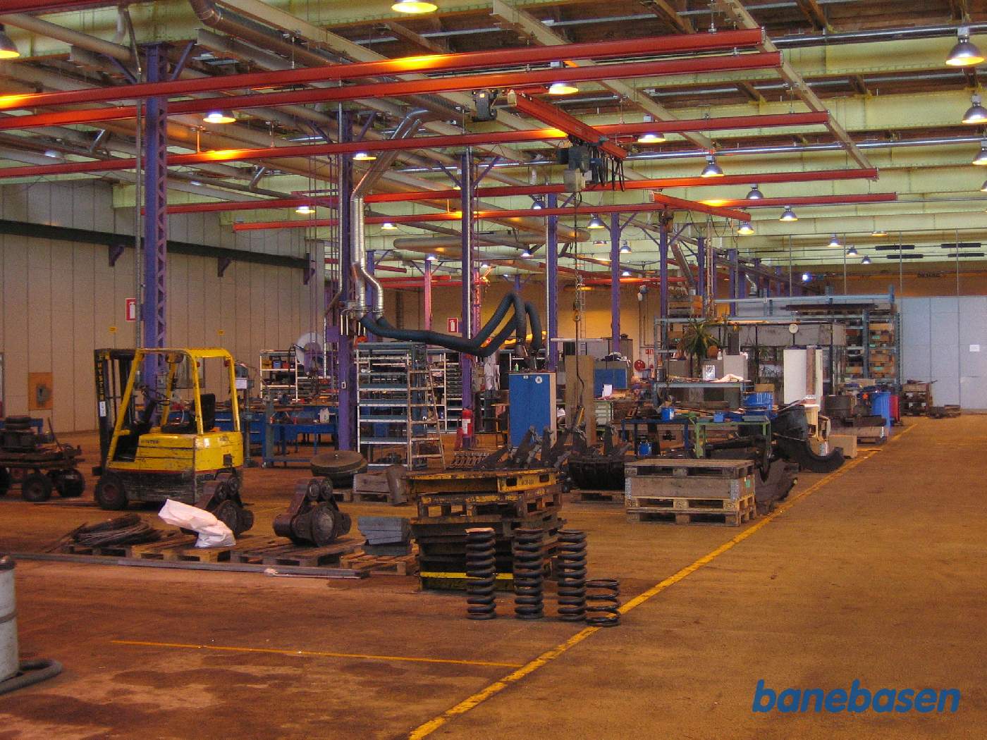 Lagerplads til afmonterede dele i bogieværkstedet Lagerplads til afmonterede dele i bogieværkstedet