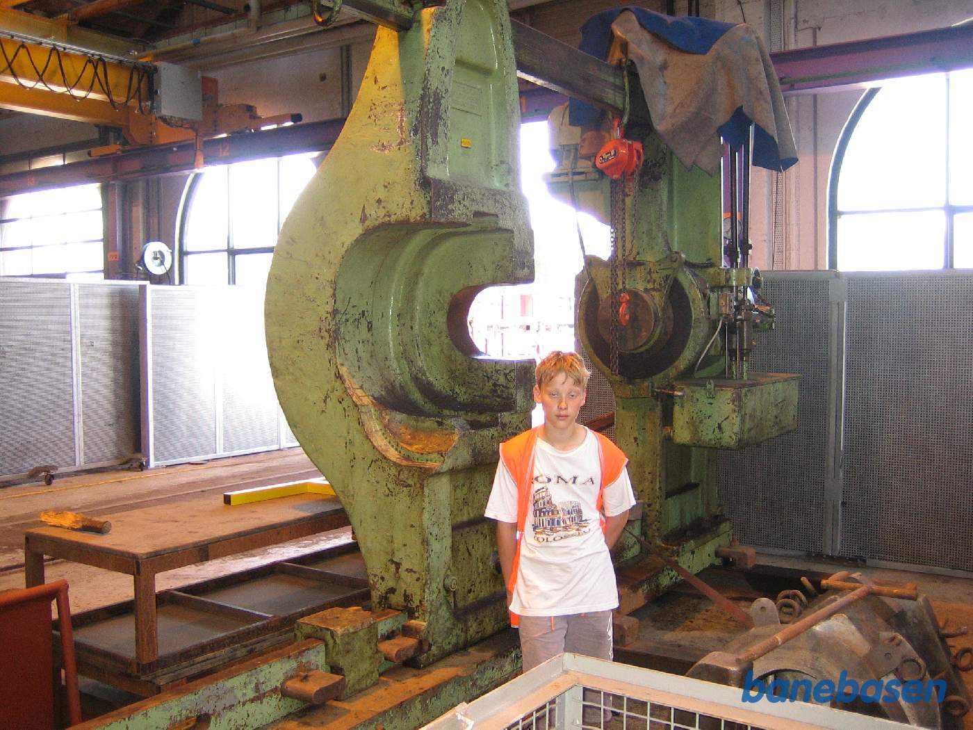 Hydraulisk presse til at presse hjul af og på Hydraulisk presse til at presse hjul af og på