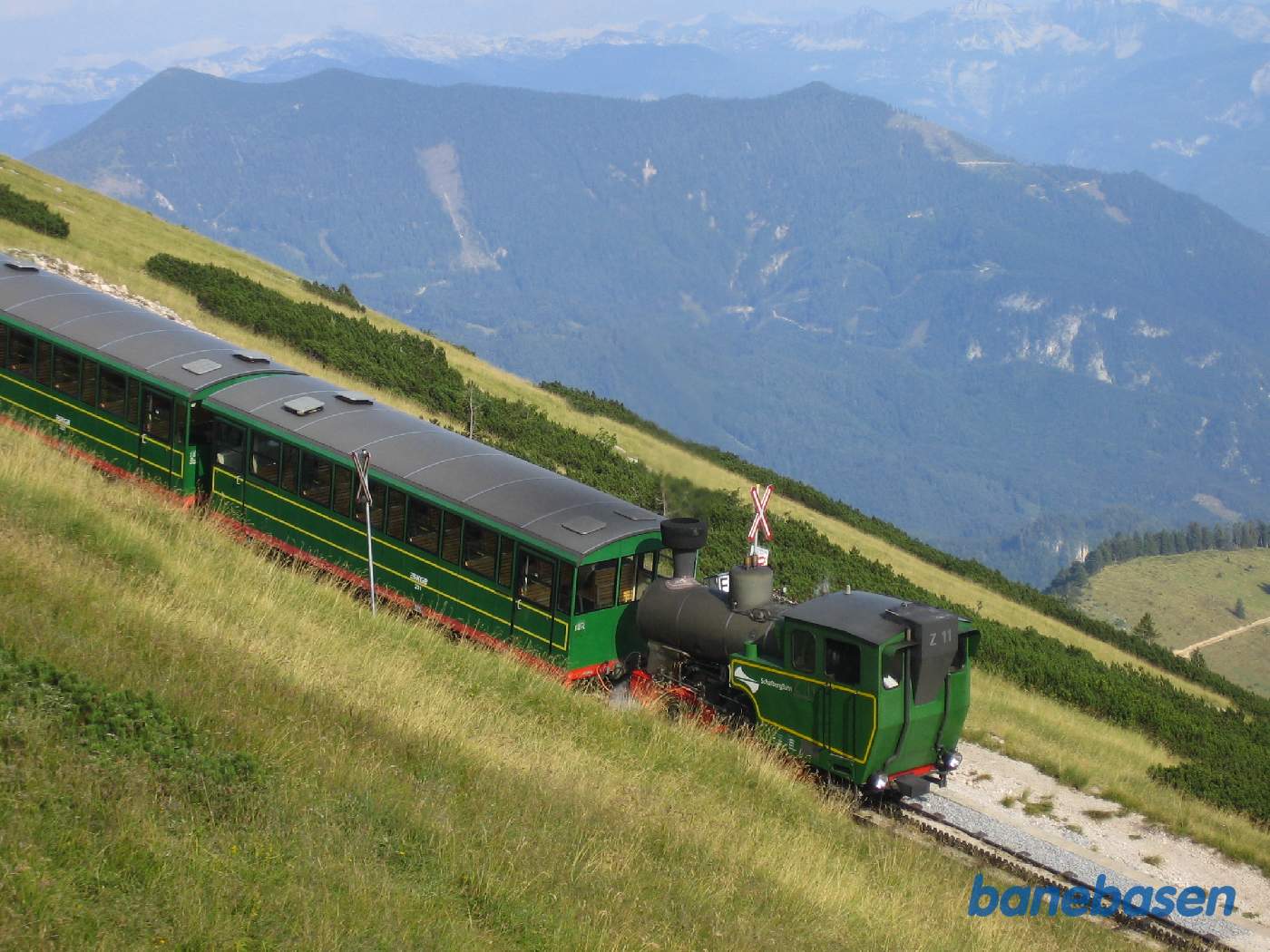 Næste damptog på vej op ad bjerget, fotograferet umiddelbart før sneoverdækningen