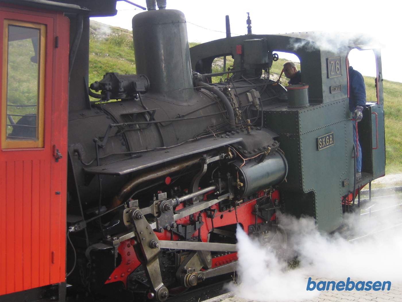 Damplokomotivet ved at være klar til at køre ned af bjerget