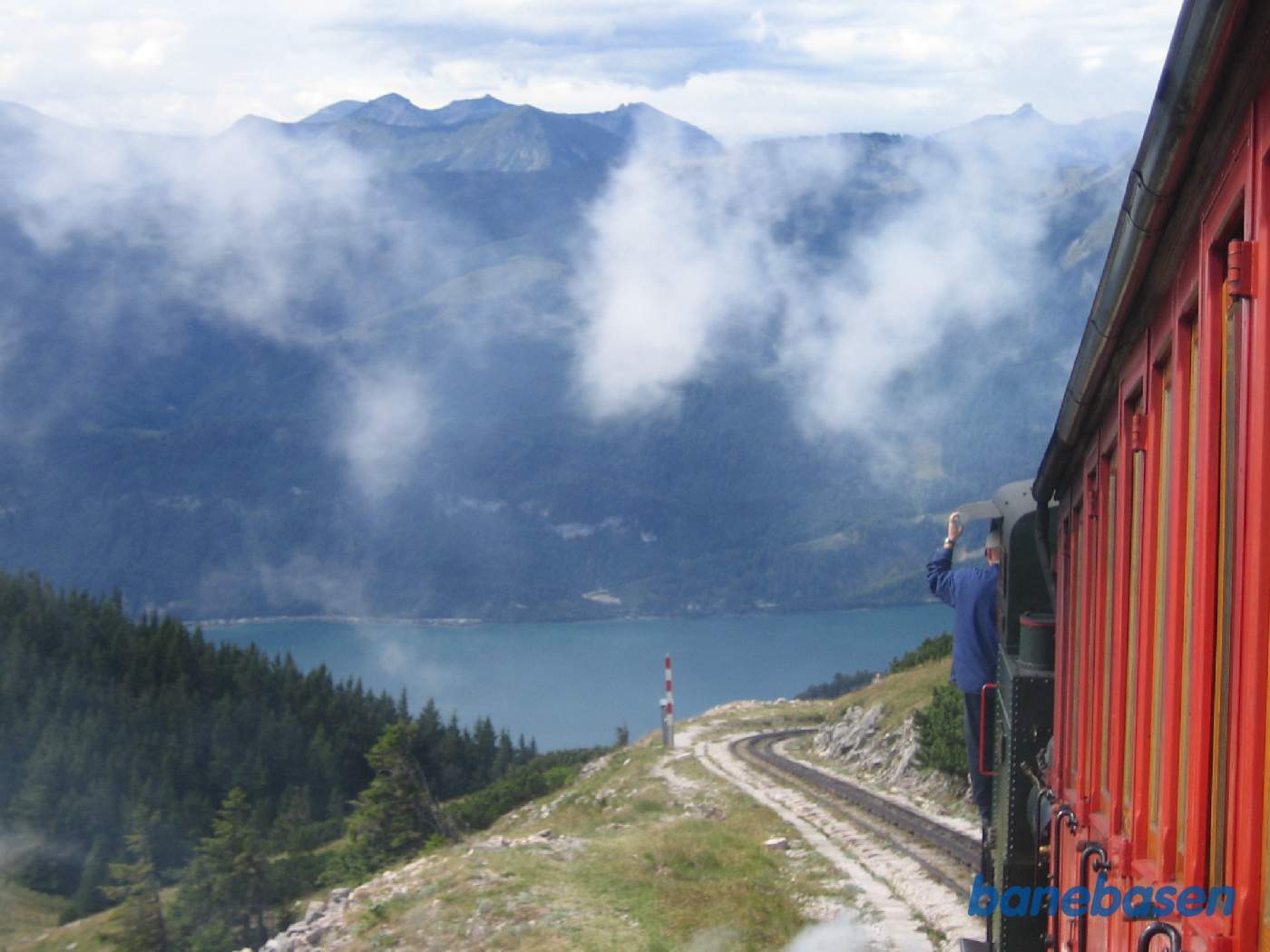På strækningen fra Schafbergspitze og Schafbergalm