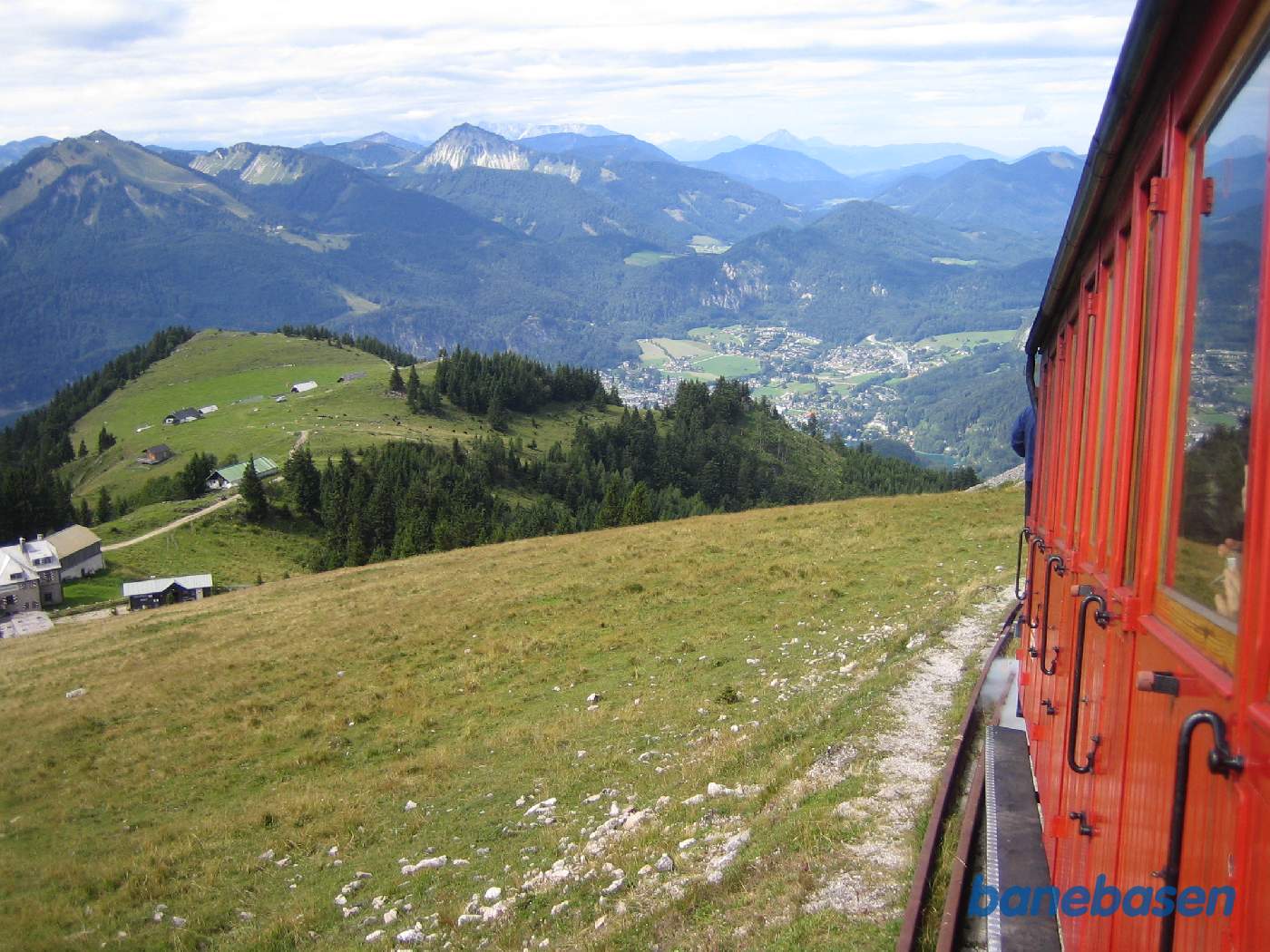 På strækningen fra Schafbergspitze og Schafbergalm