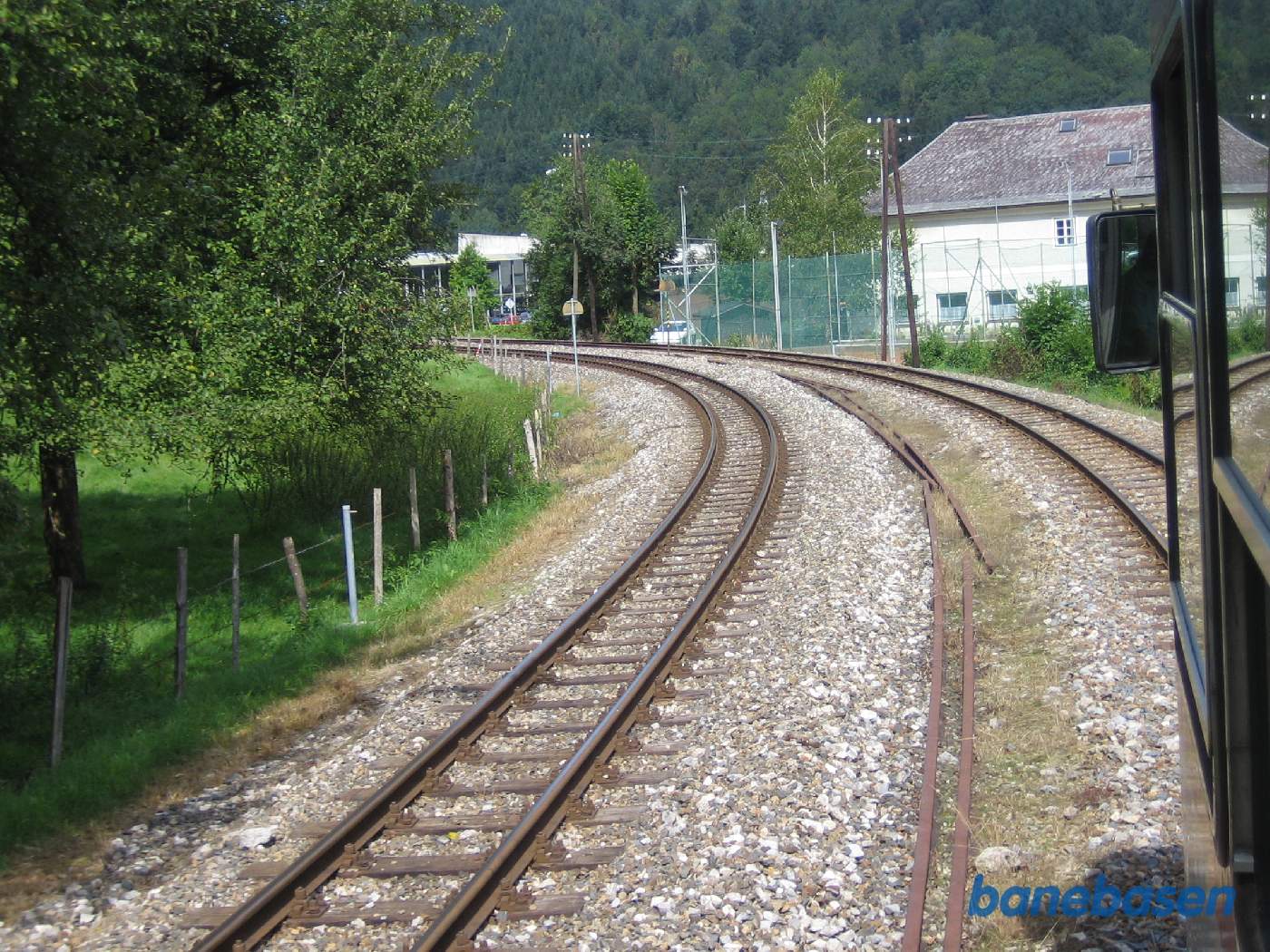 Her løber de 2 baner sammen, set ud af frontruden i retning mod Waidhofen. Banen til venstre går til Opponitz, som vi besøgte på 1.turen