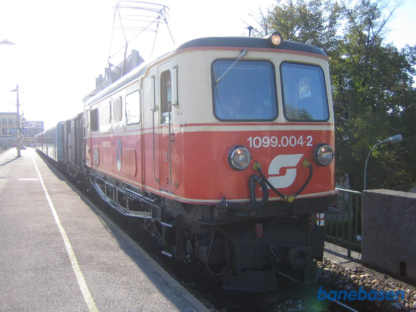 Modlysbillede af lokomotivet