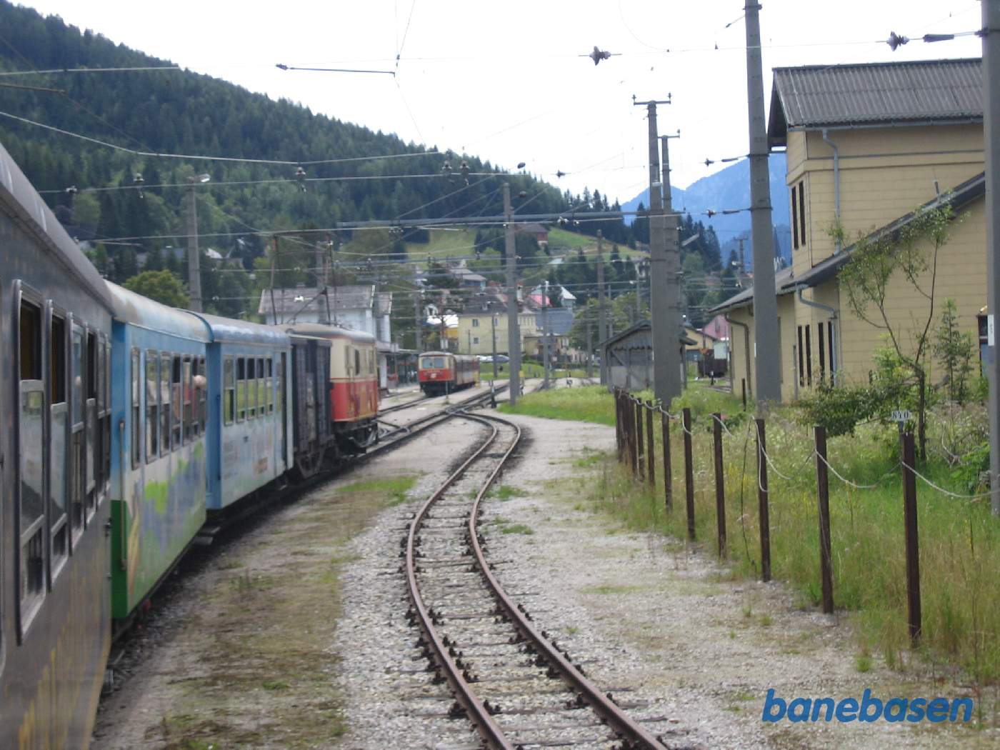På vej ind på stationen i Mariazell hvor banen ender