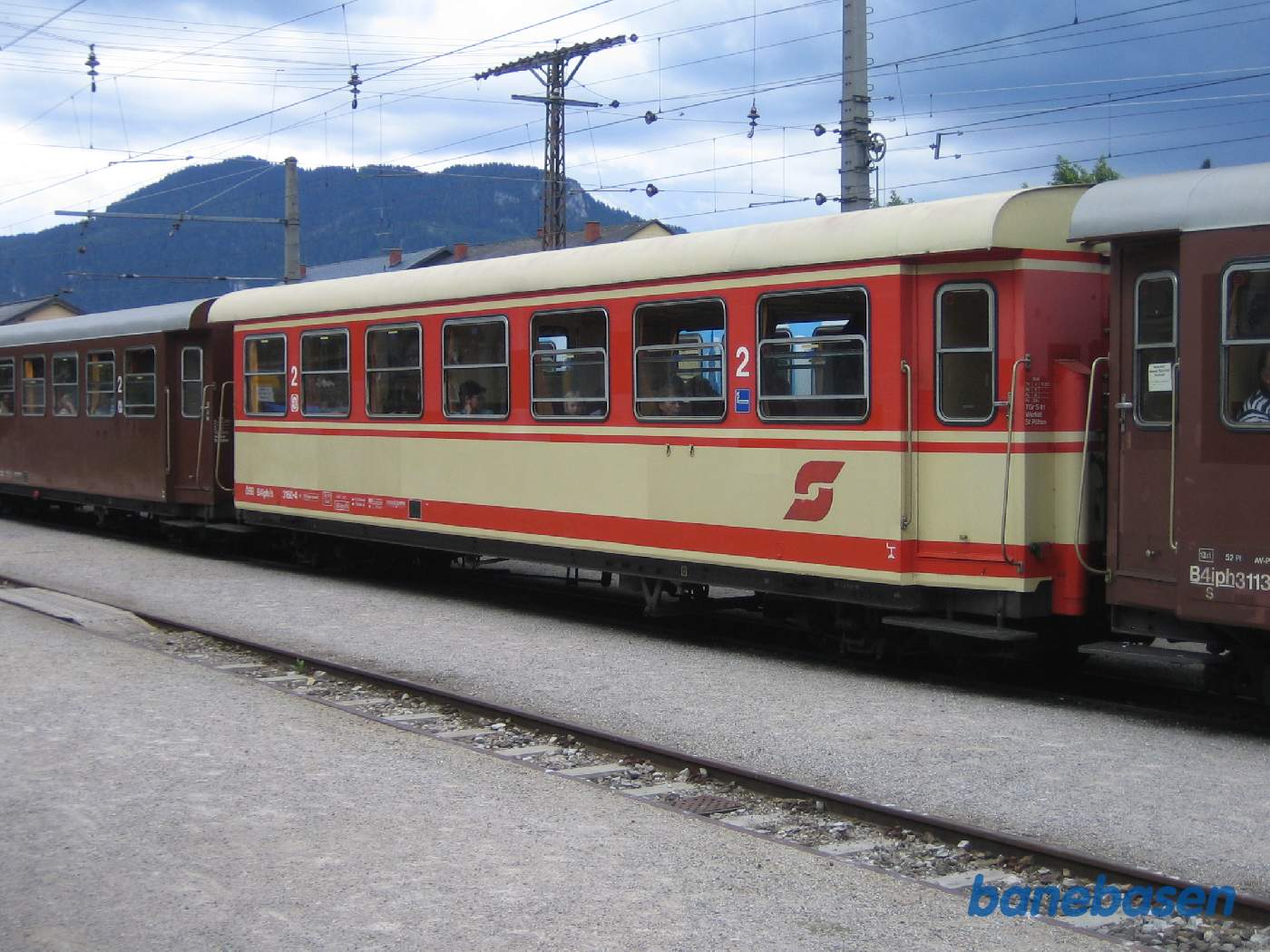 Turisterne er ved at fylde vognene godt op