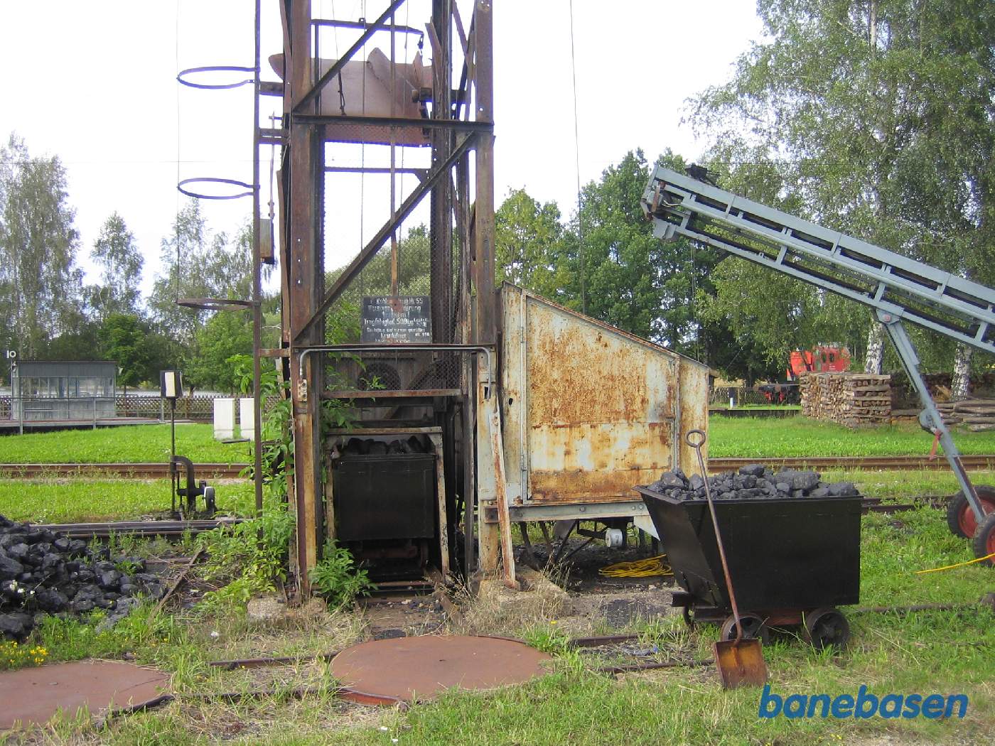 Billede af en kulvognselevator