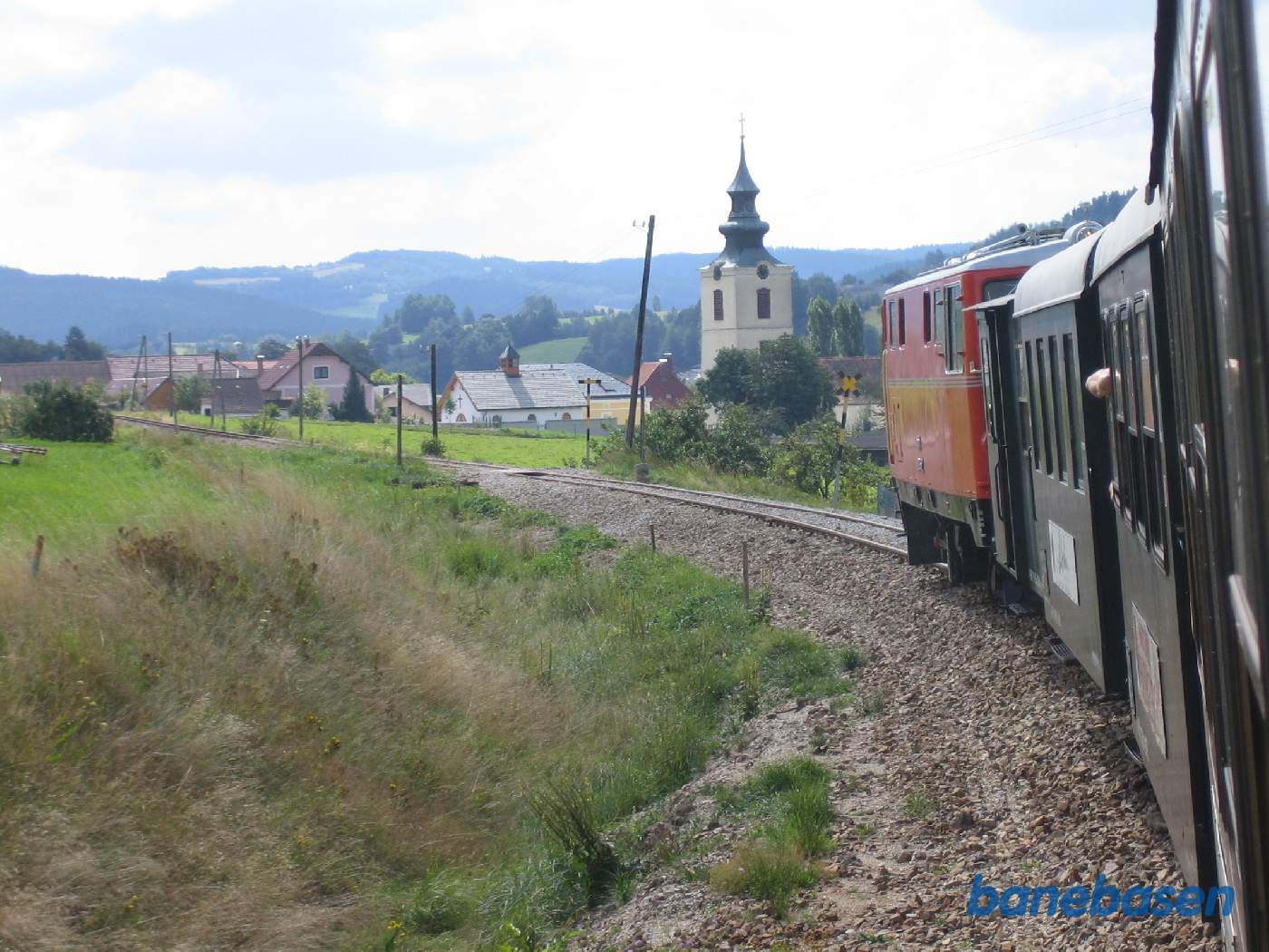 Vi nærmer os St. Martin, bemærk kirken midt i billedet