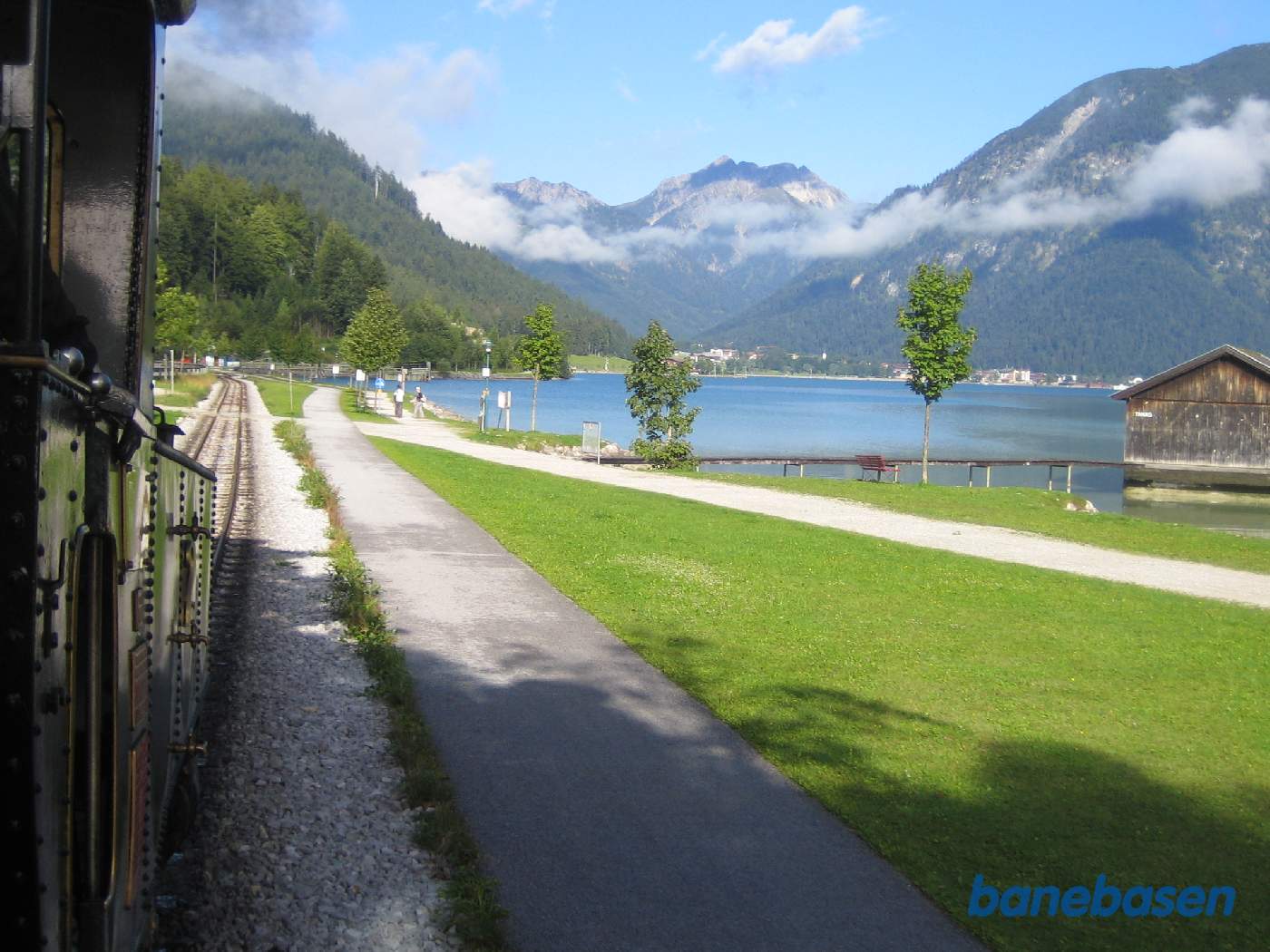 Sø promenaden lige før Maurach Achensee Seespitz